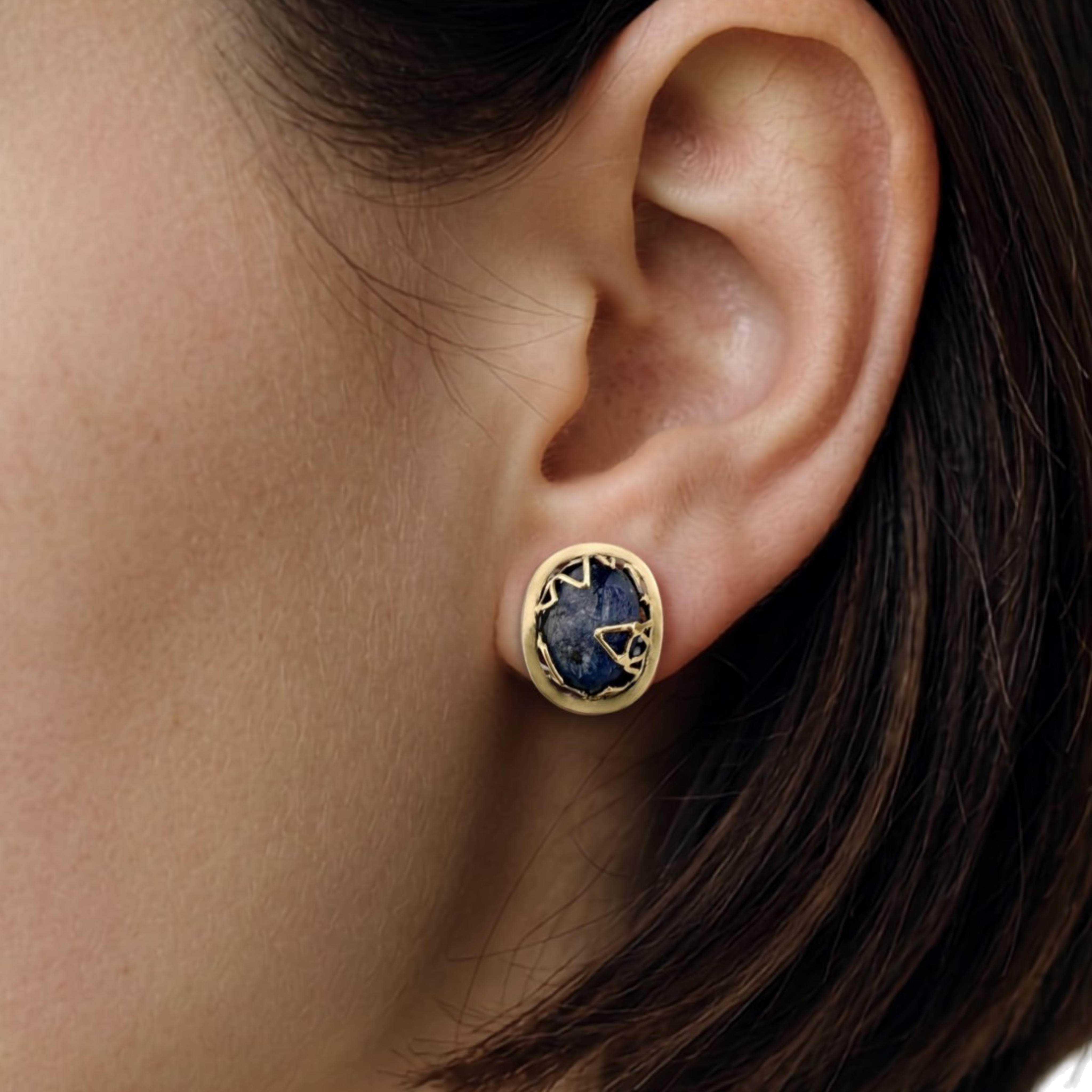 Gold Raw Tanzanite