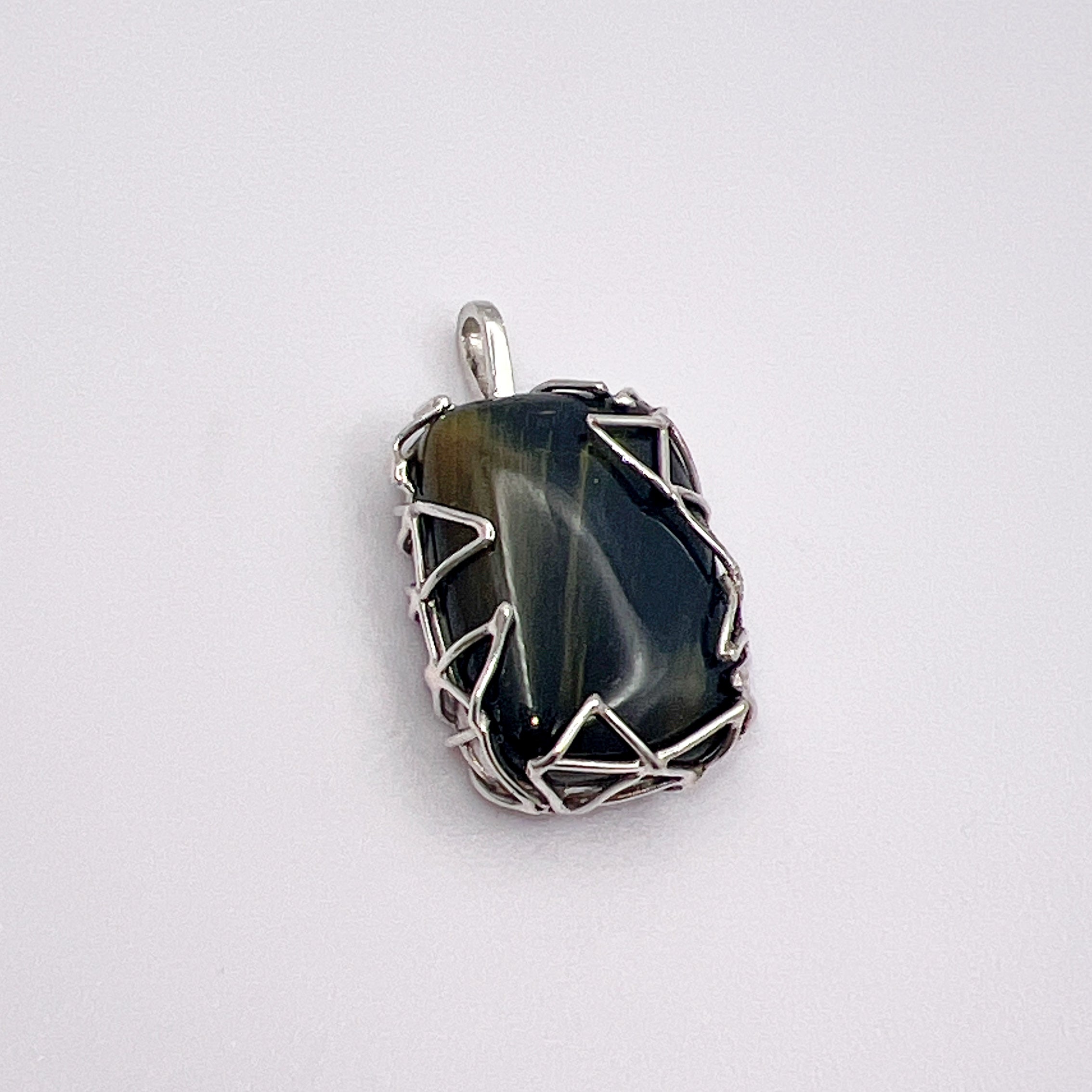 Hugger Pendant