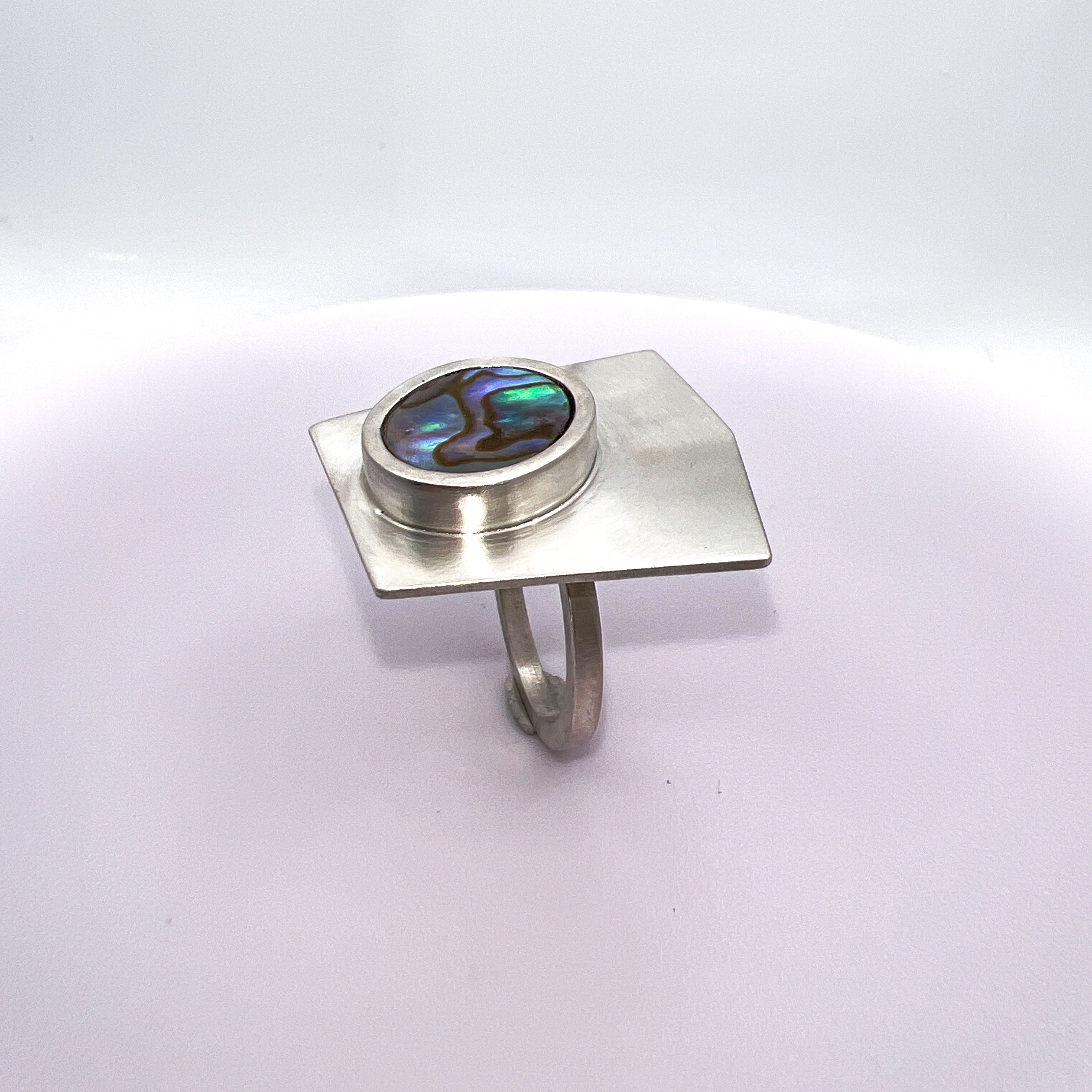 Geometric Abalone Ring